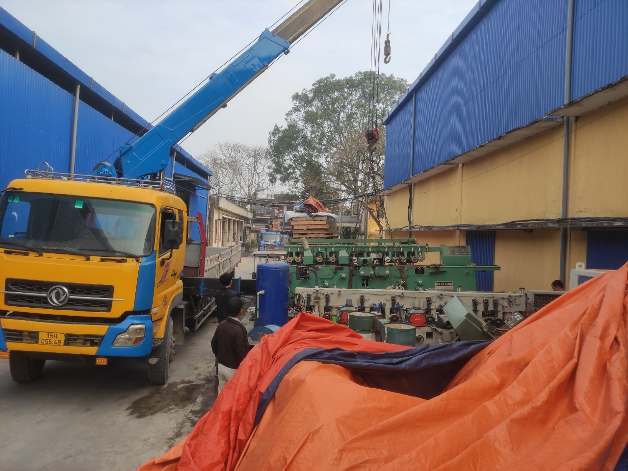Chuyển máy móc thiết bị nhà máy Tuấn Phát tại Mỹ Đồng Thủy Nguyên