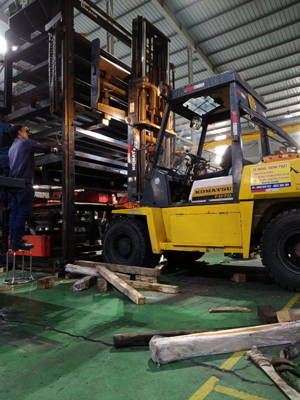 Dịch vụ xếp dỡ hàng hóa bằng xe nâng giá rẻ tại Hải Phòng