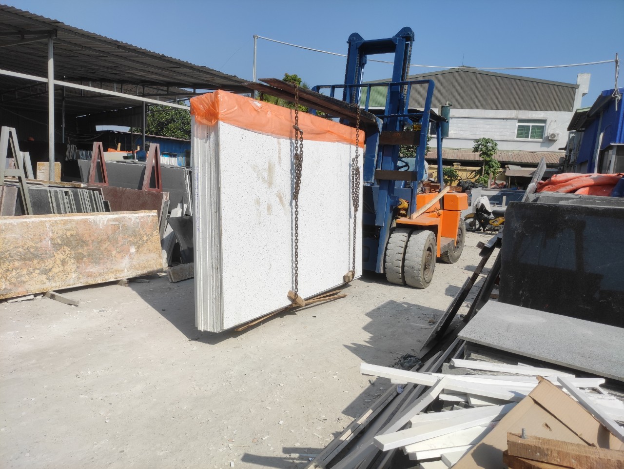 Xe nâng điện cho thuê tại Hải Phòng