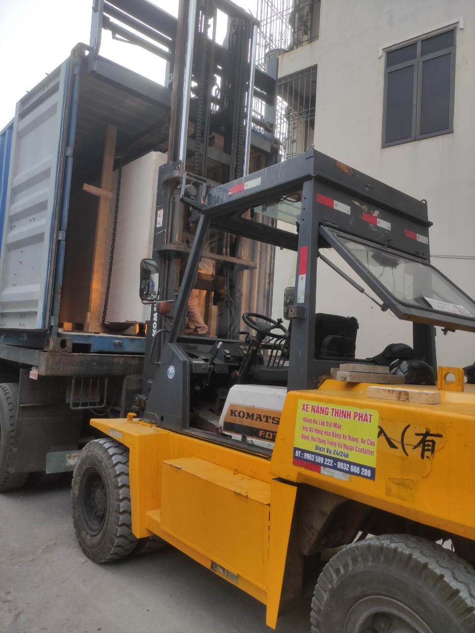Cho thuê xe nâng tại Quận Hồng Bàng