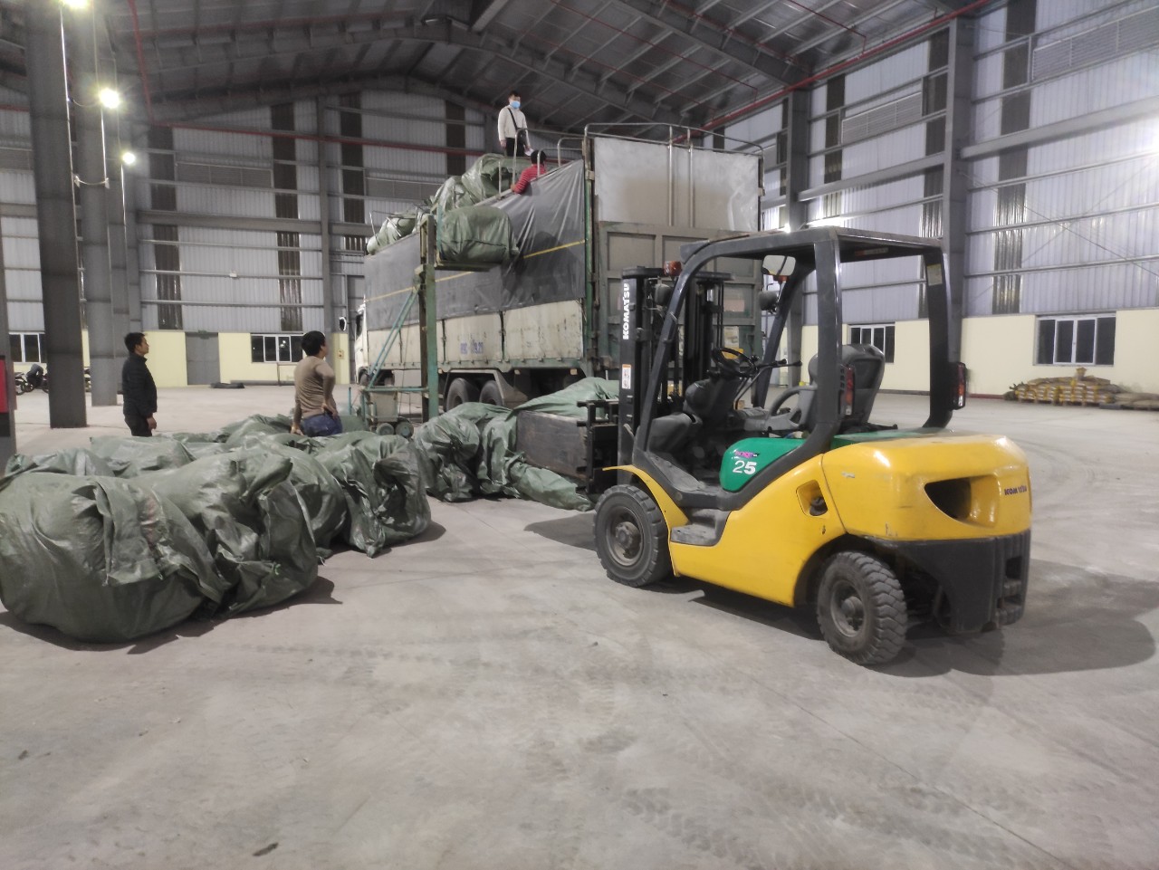 Dịch vụ cho thuê xe nâng, xe cẩu giá rẻ tại Hải Phòng